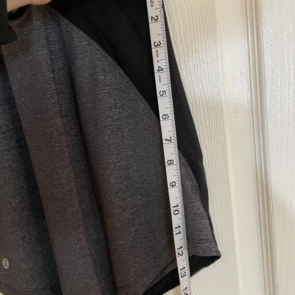 Lululemon Athletica Gray and Black Short Sleeve Tee - Picture 6 of 7